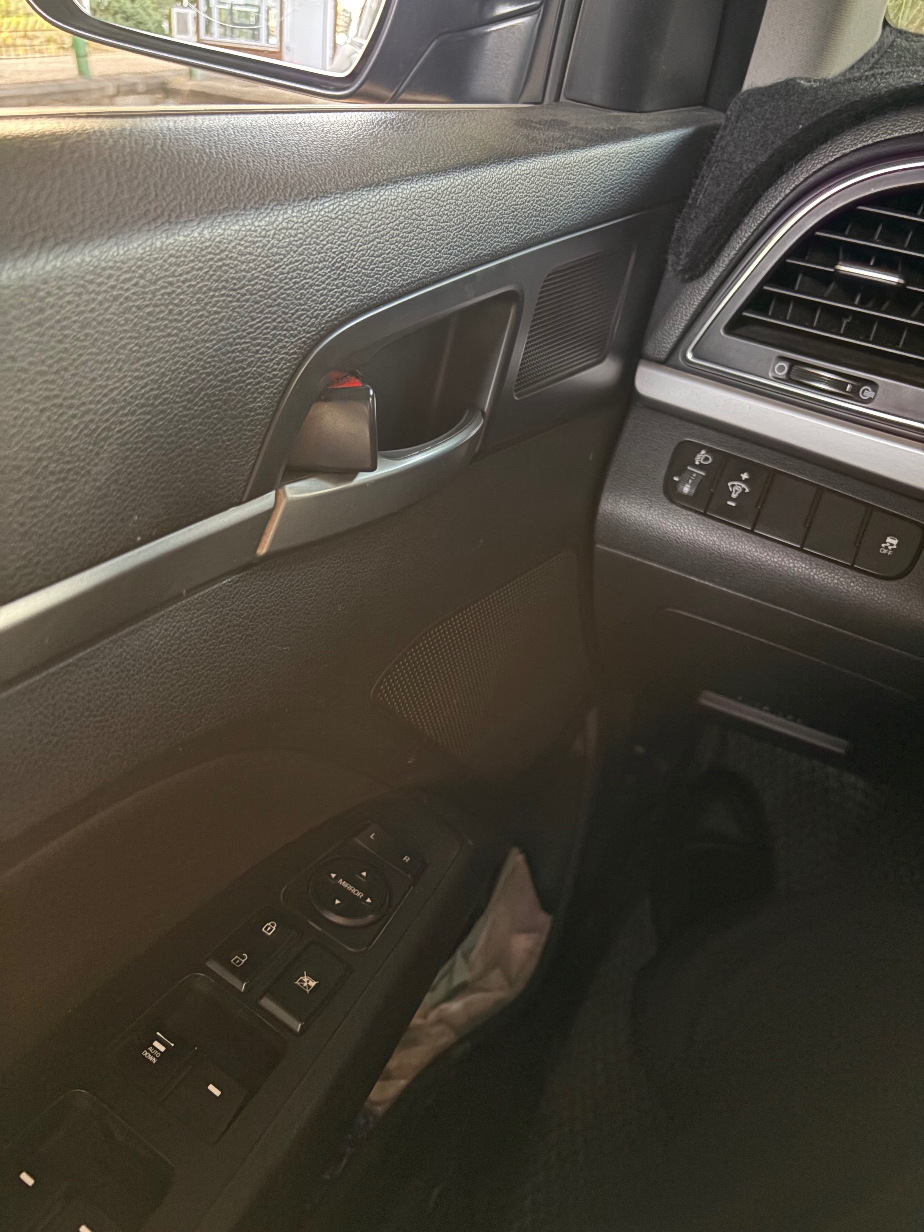 Hyundai Elantra 2018
