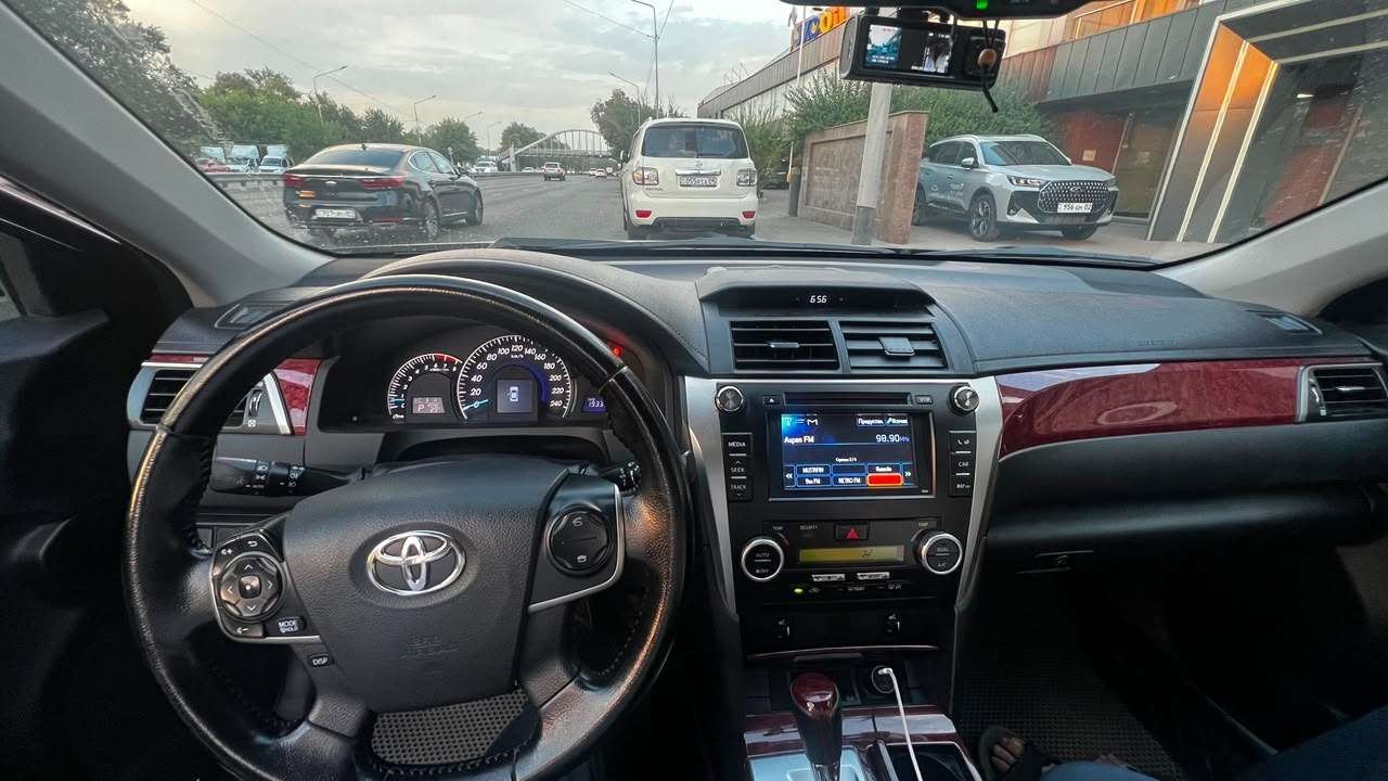 Toyota Camry 2014