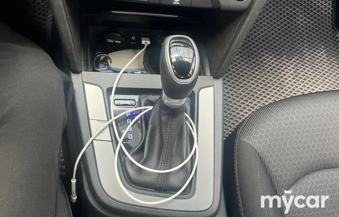 Hyundai Elantra 2018