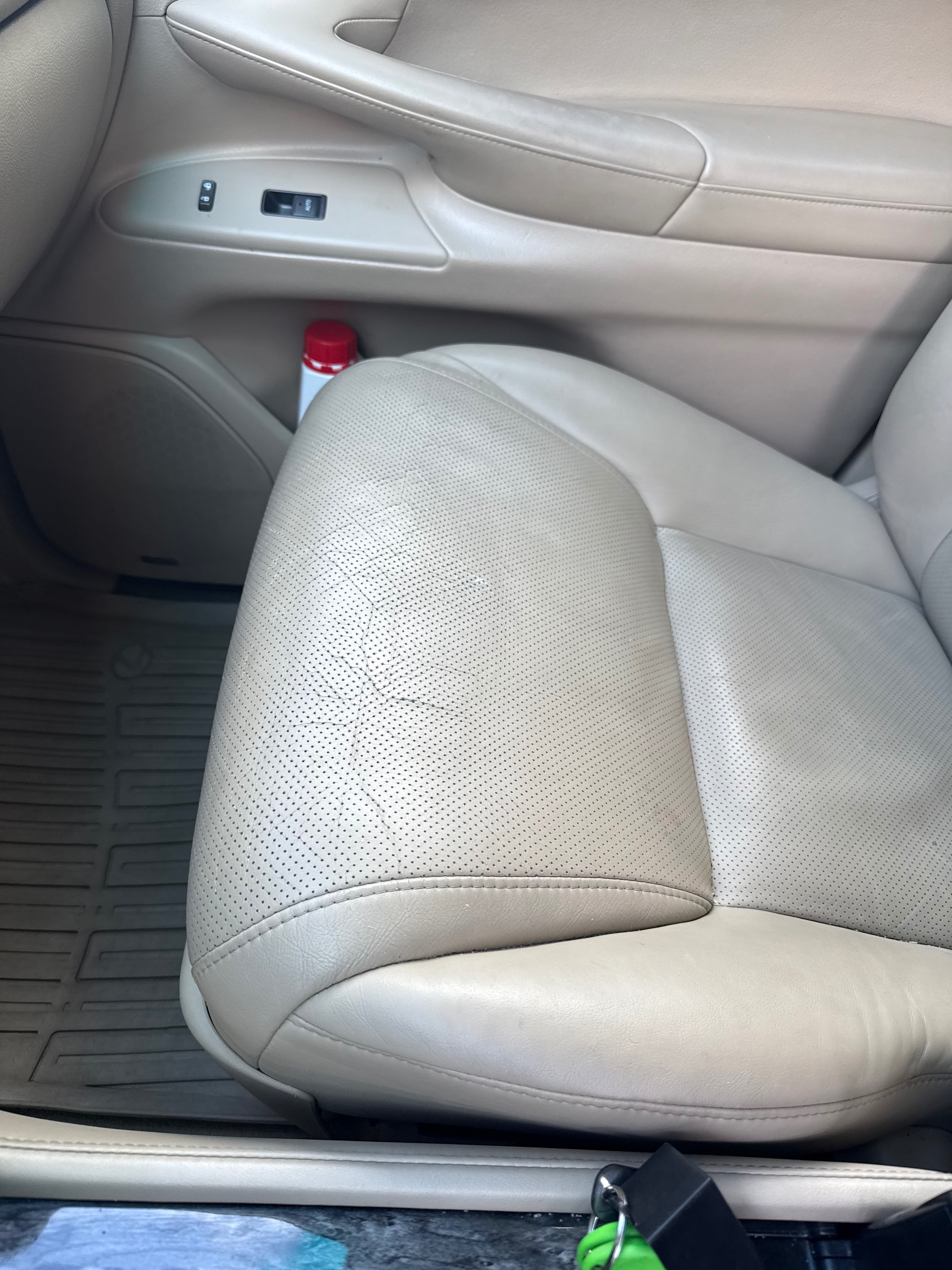 Lexus LX 2011