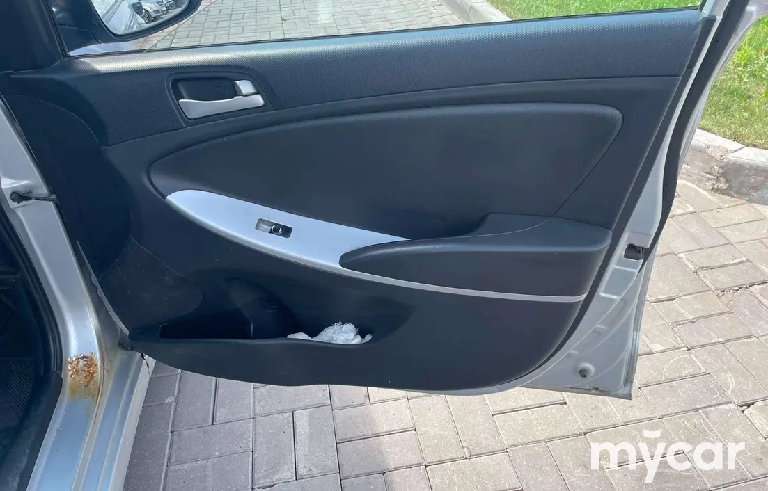 Hyundai Accent 2014