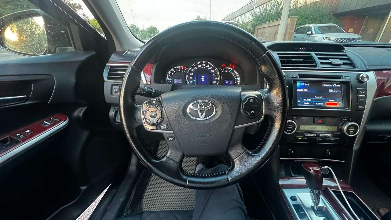 Toyota Camry 2014