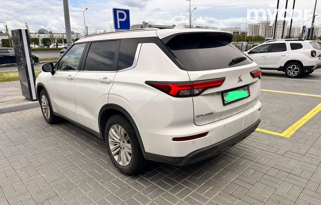Mitsubishi Outlander 2022