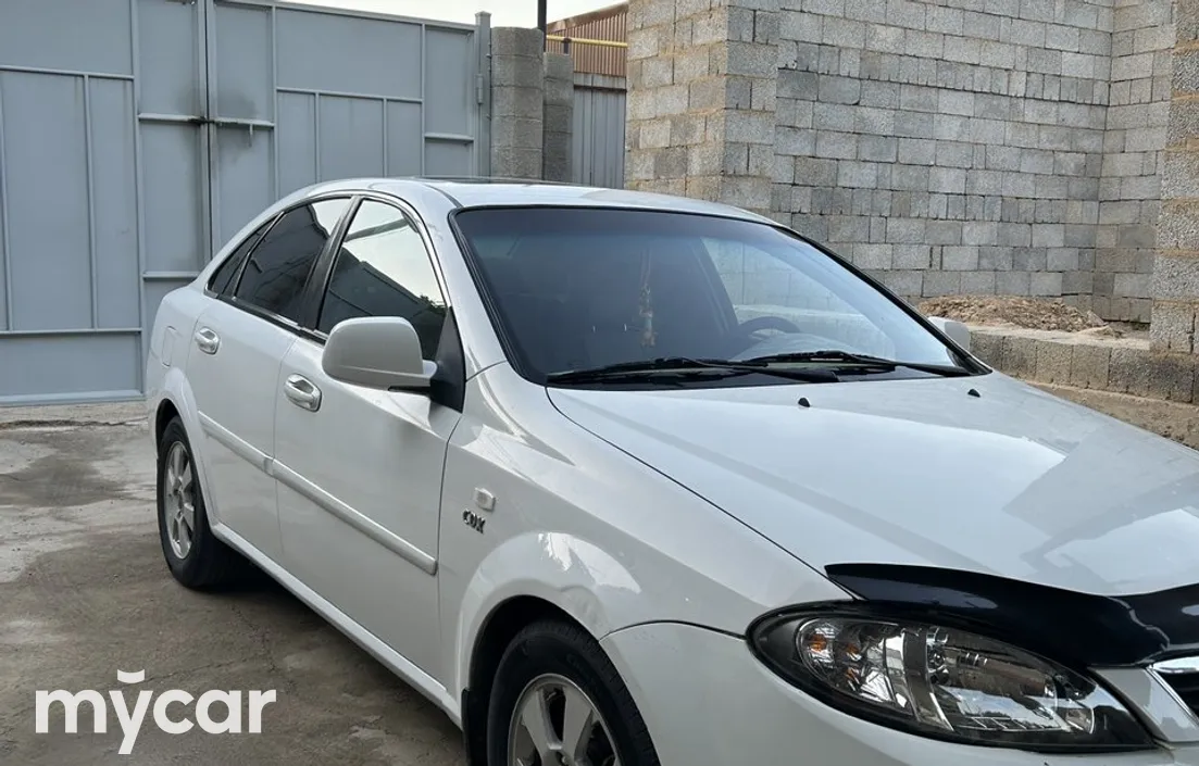 Daewoo Gentra 2014