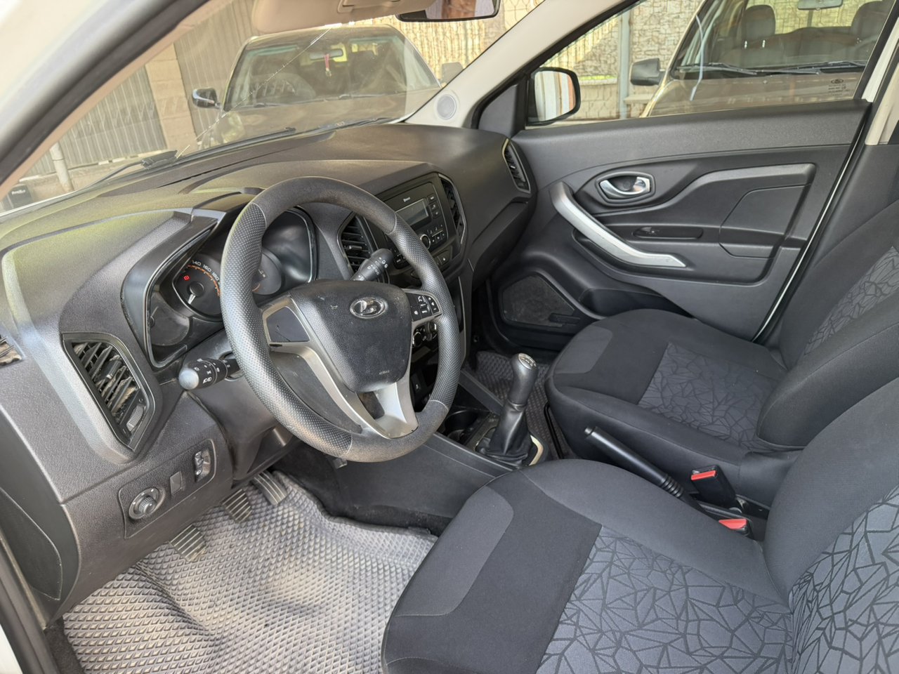 LADA XRAY 2022