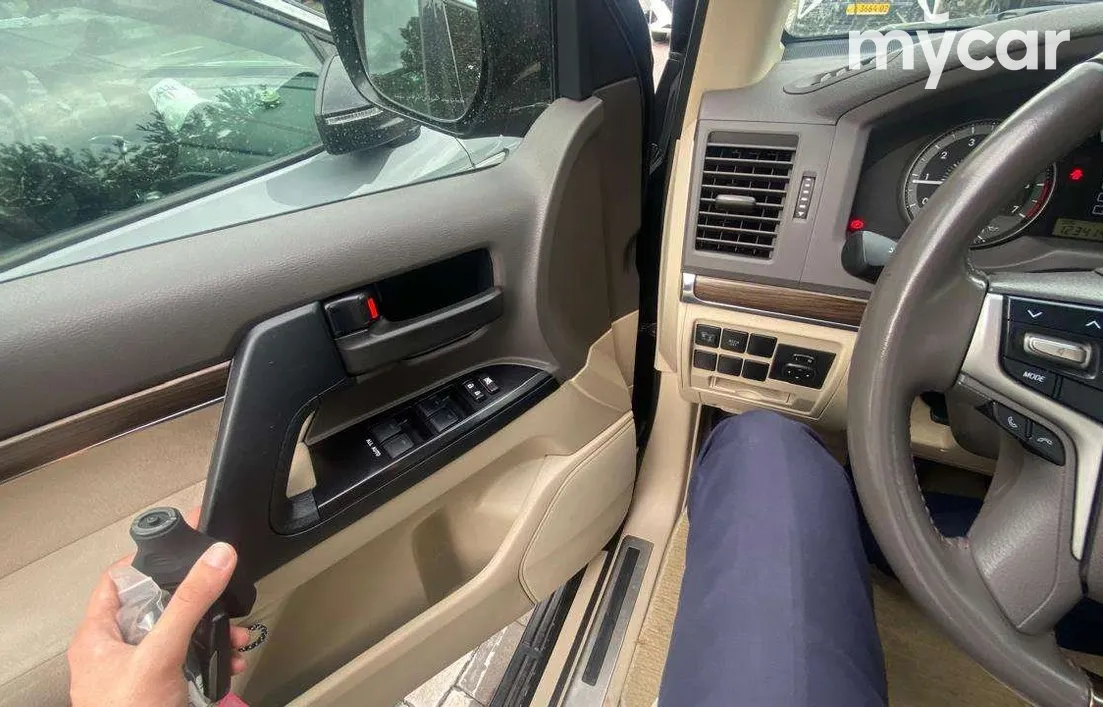 Toyota Land Cruiser 2020