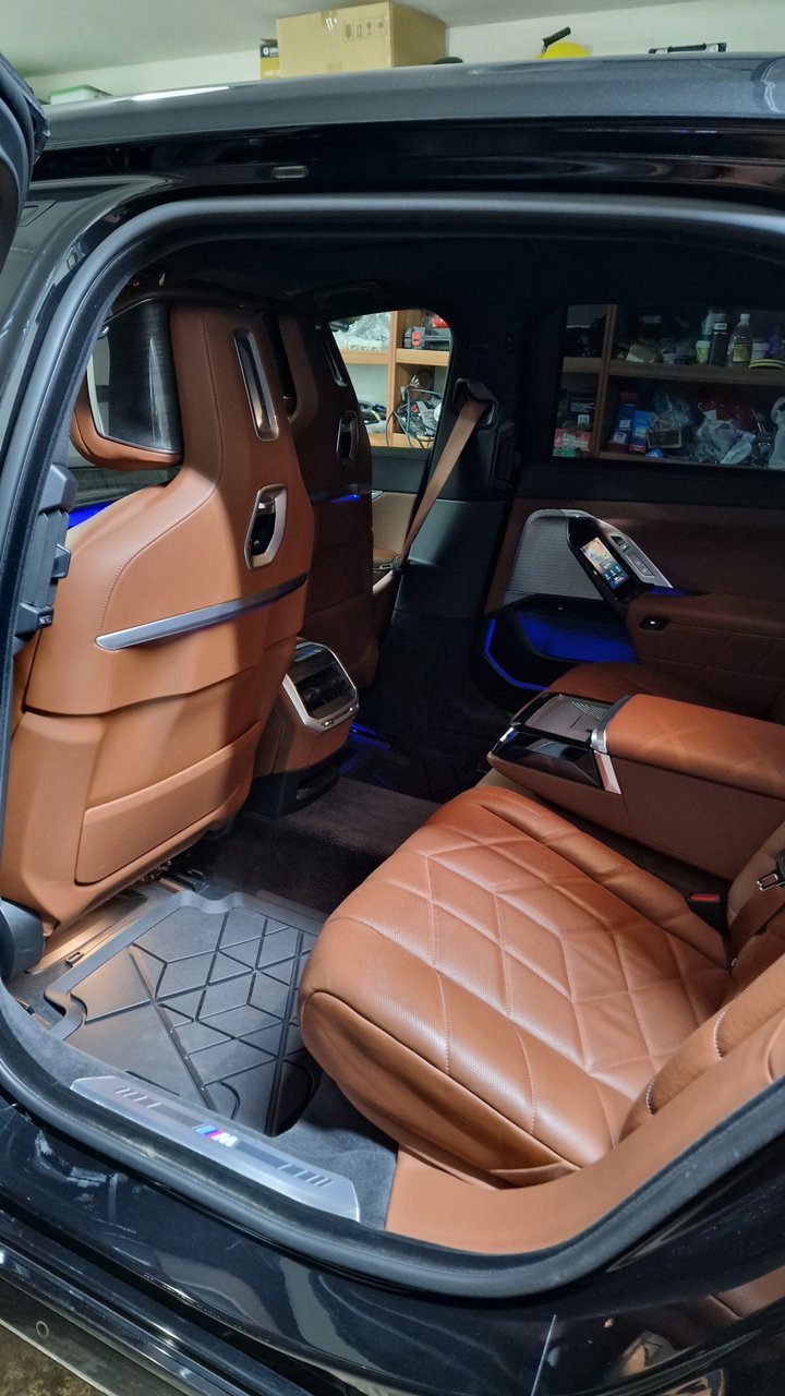 BMW 7 серия 2023