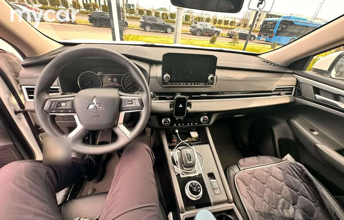Mitsubishi Outlander 2022