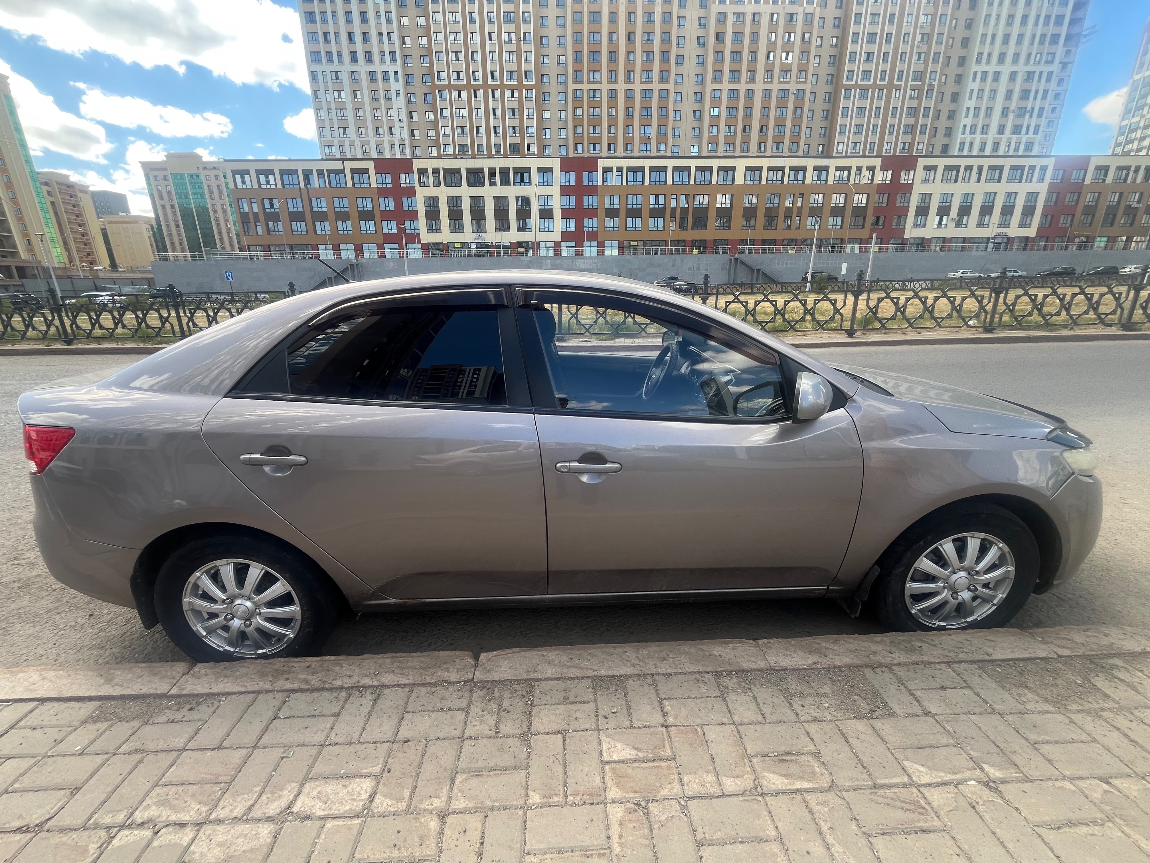 Kia Cerato 2012