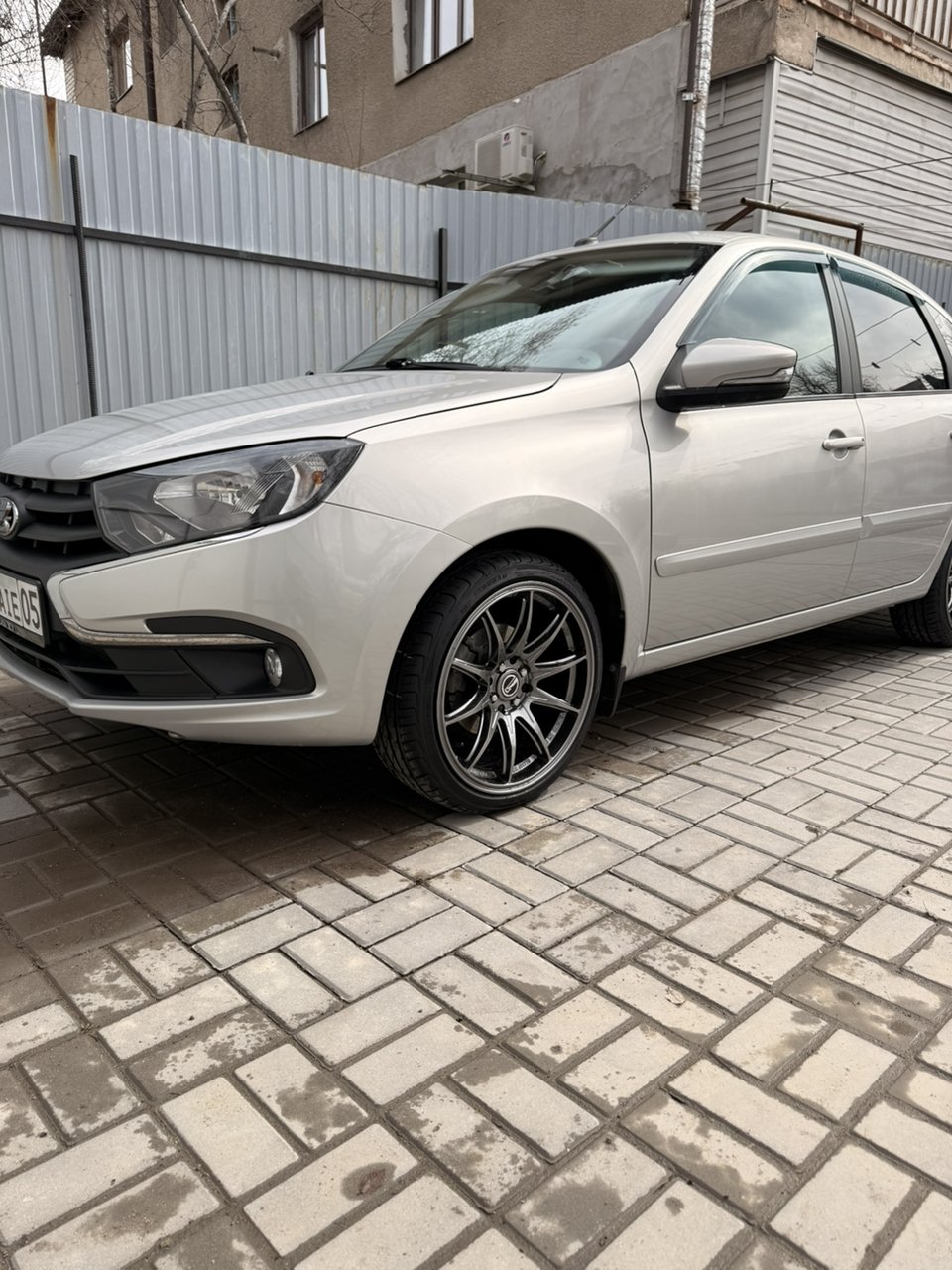 LADA Granta 2019