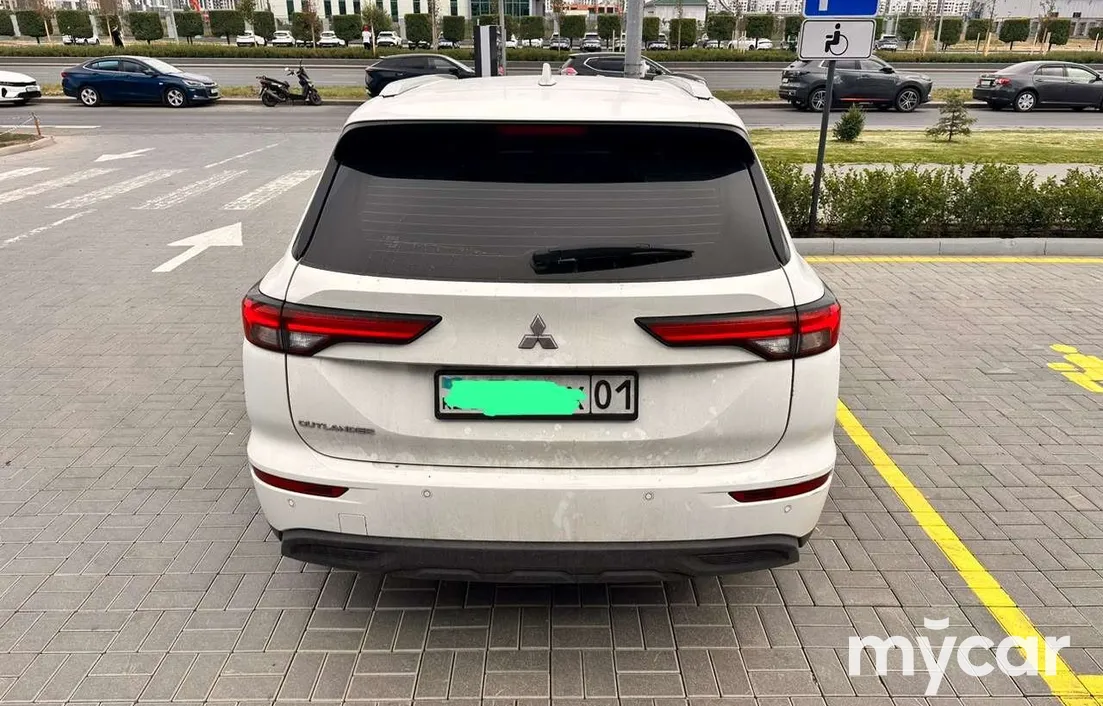 Mitsubishi Outlander 2022