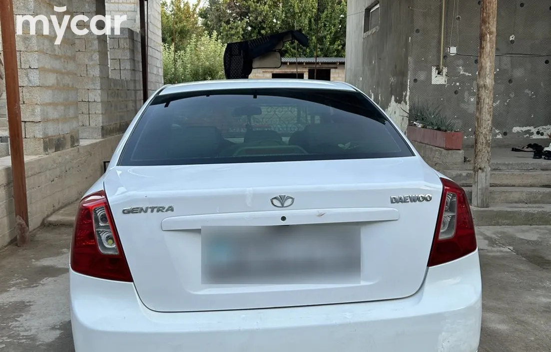 Daewoo Gentra 2014