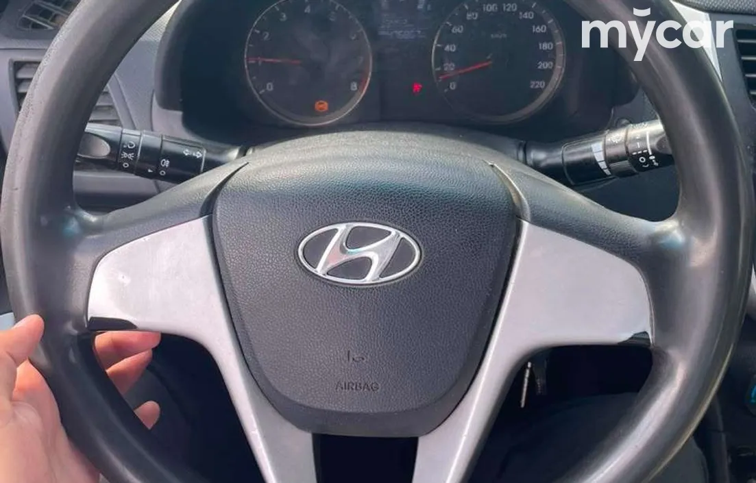 Hyundai Accent 2014