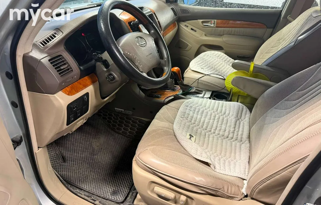 Lexus GX 2003