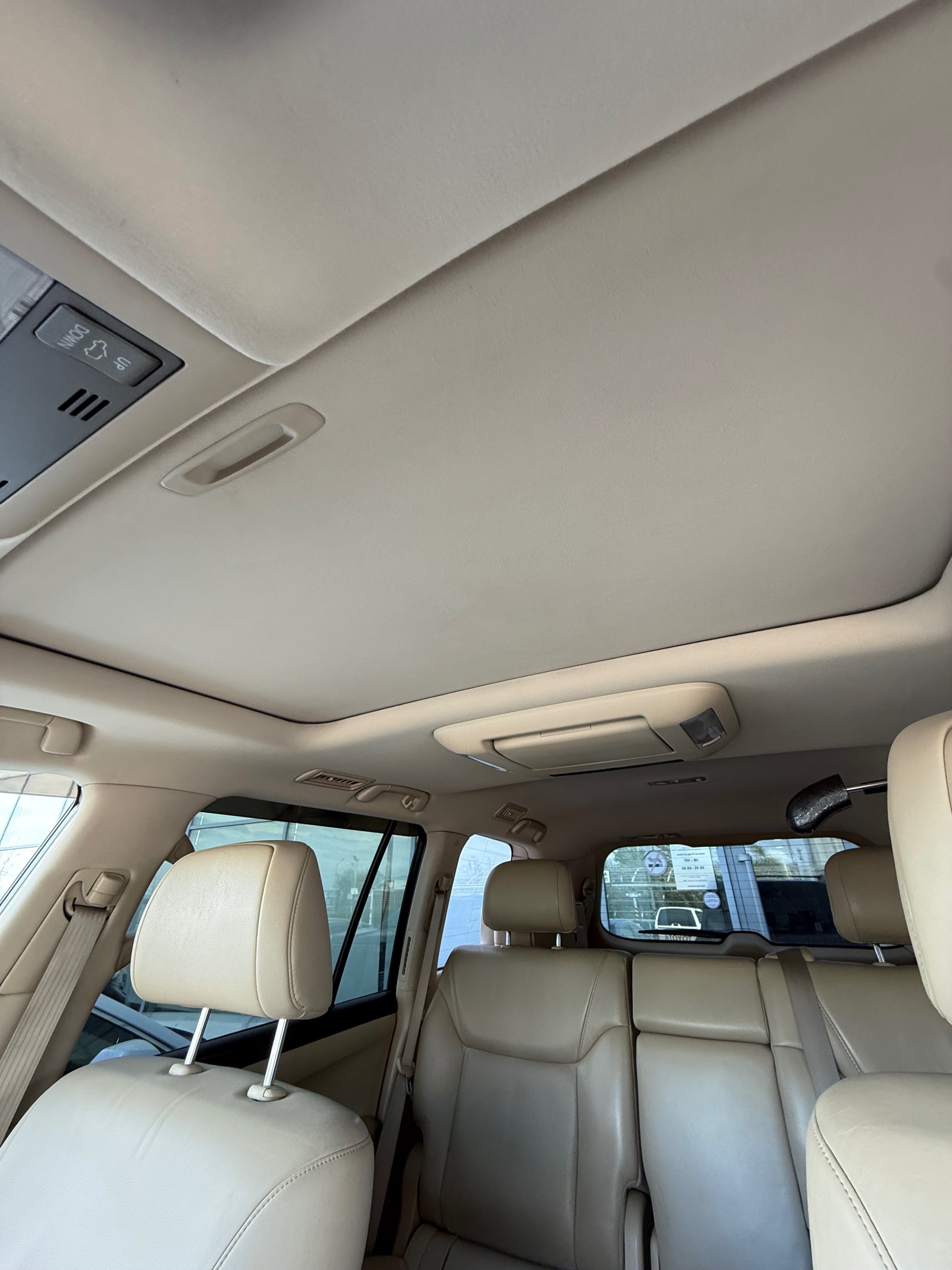 Lexus LX 2011