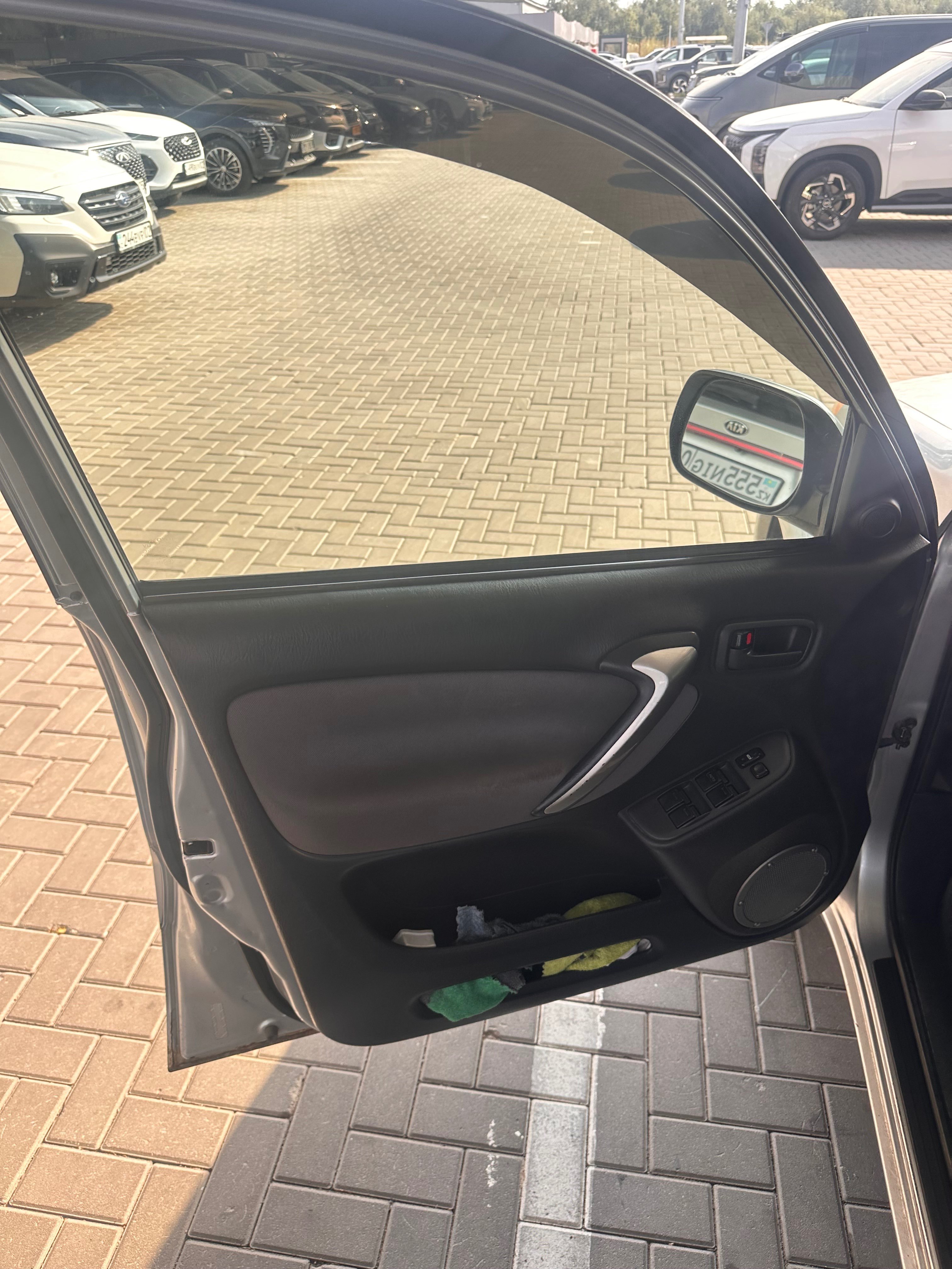 Toyota RAV4 2004