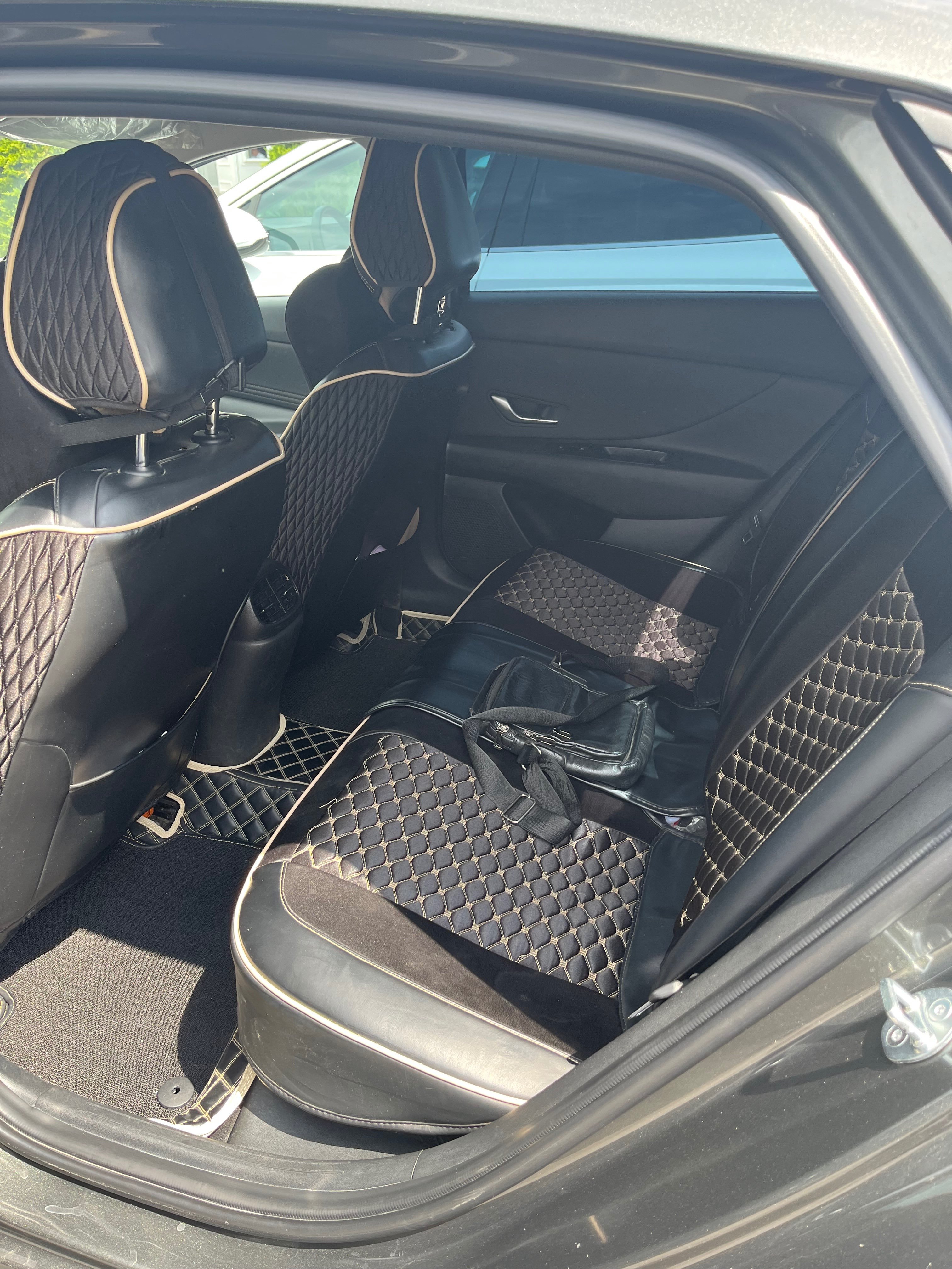 Hyundai Elantra 2023