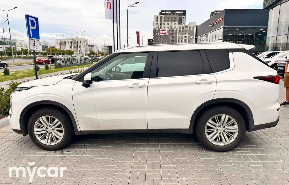 Mitsubishi Outlander 2022