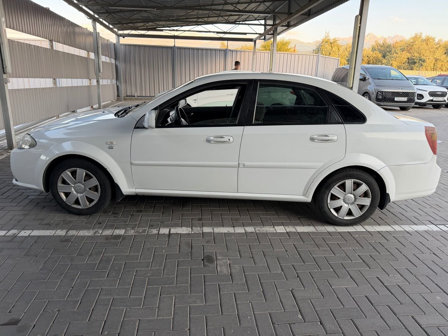 Daewoo Gentra 2014
