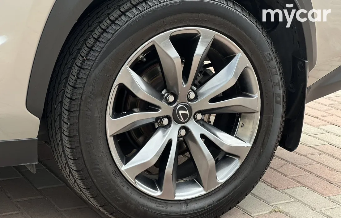 Lexus NX 2015