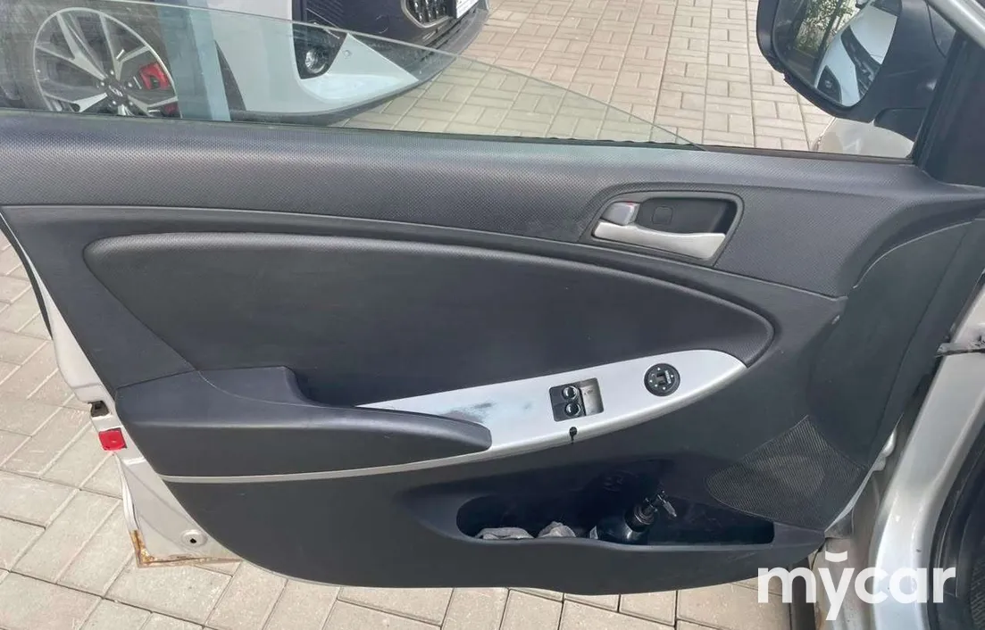 Hyundai Accent 2014