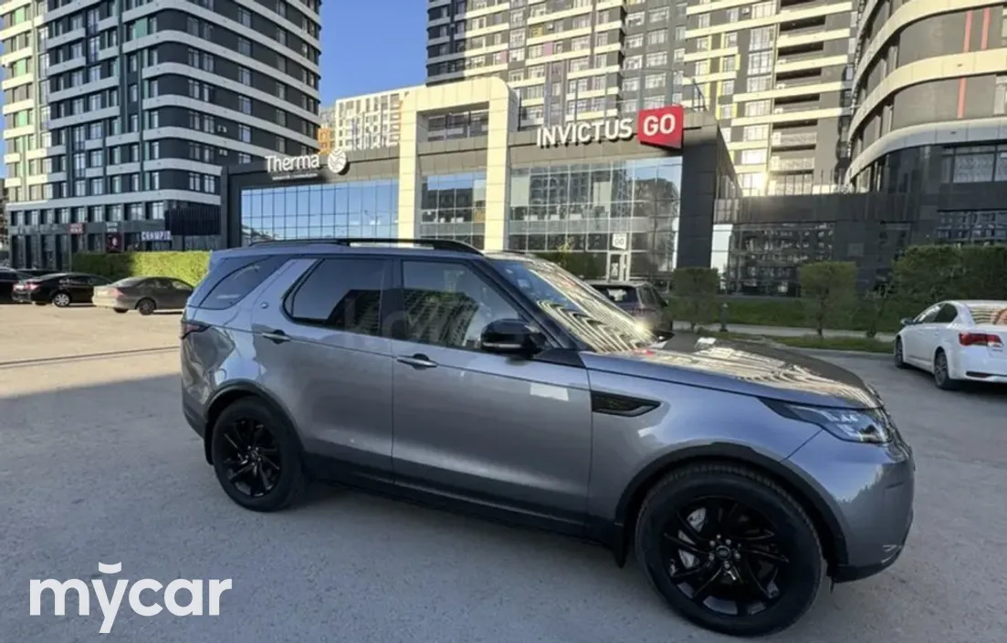Land Rover Discovery 2020