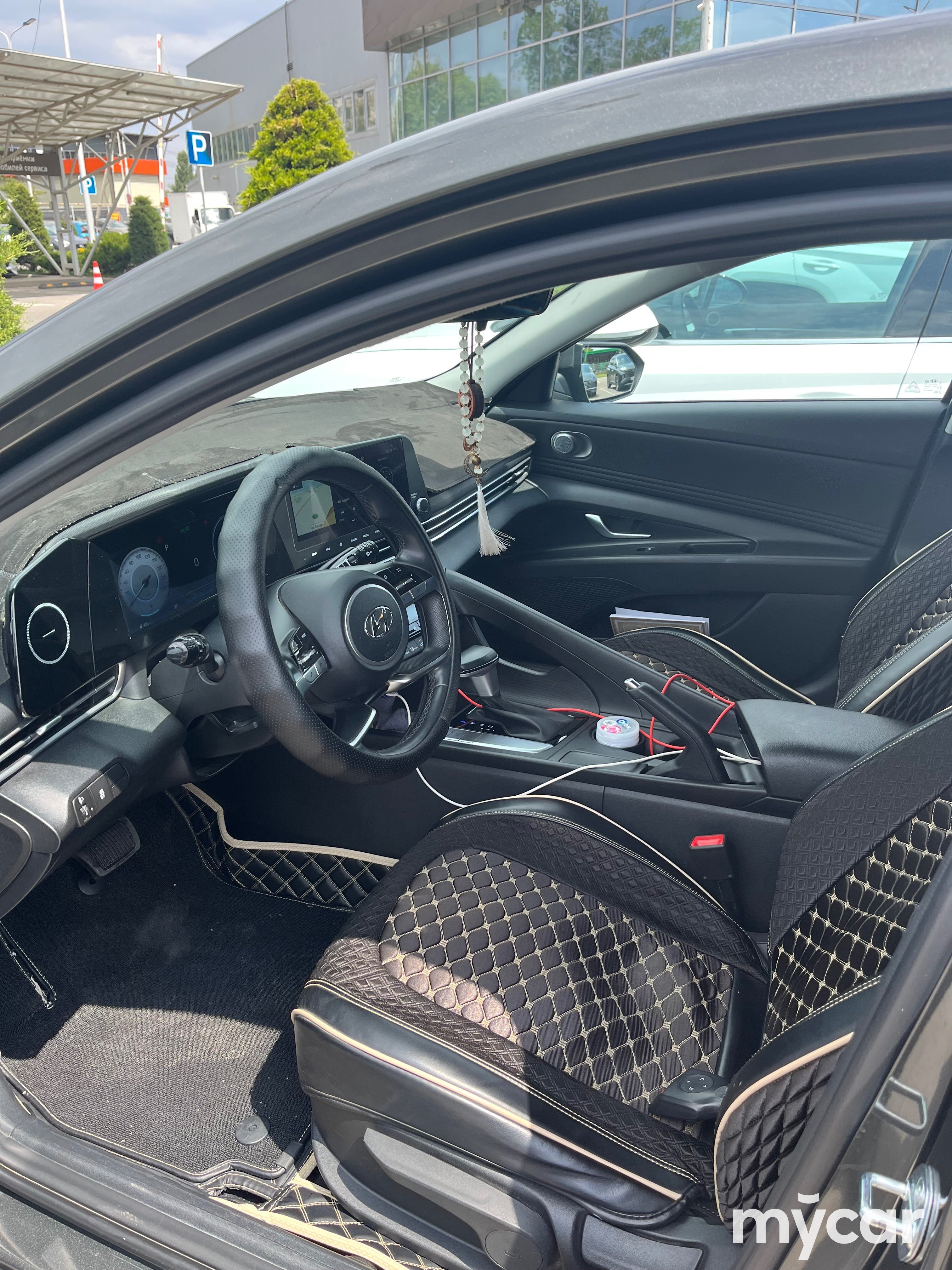 Hyundai Elantra 2023