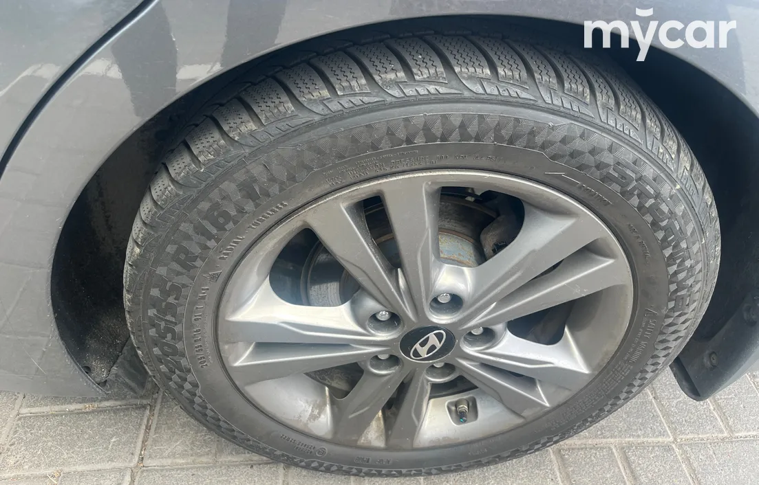Hyundai Elantra 2018