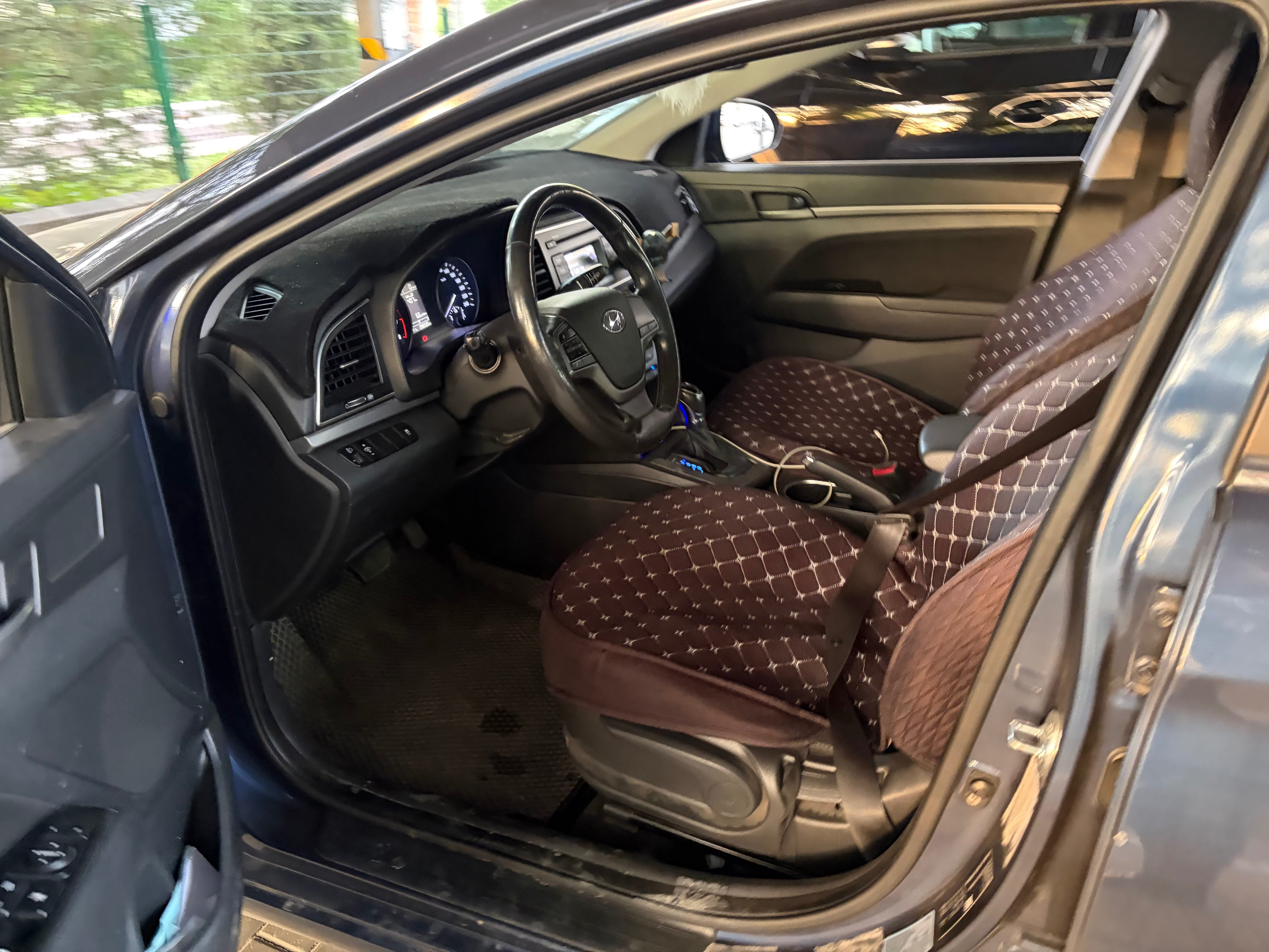 Hyundai Elantra 2018