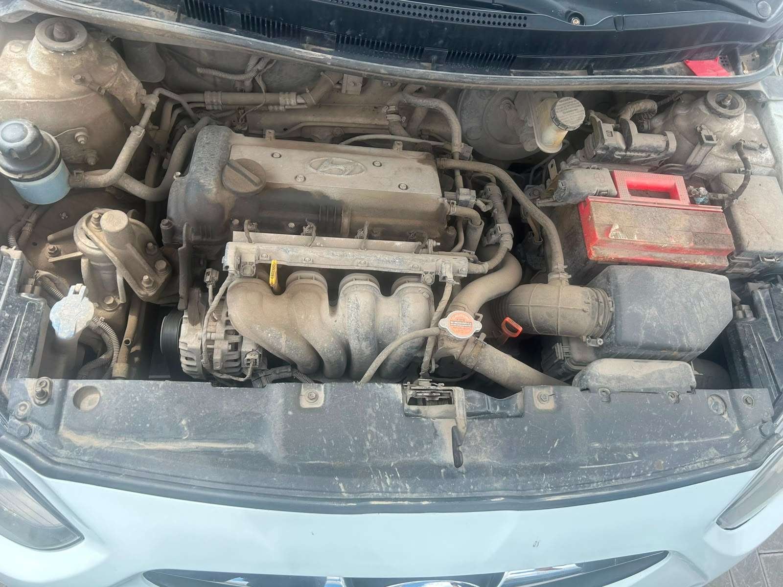 Hyundai Accent 2012