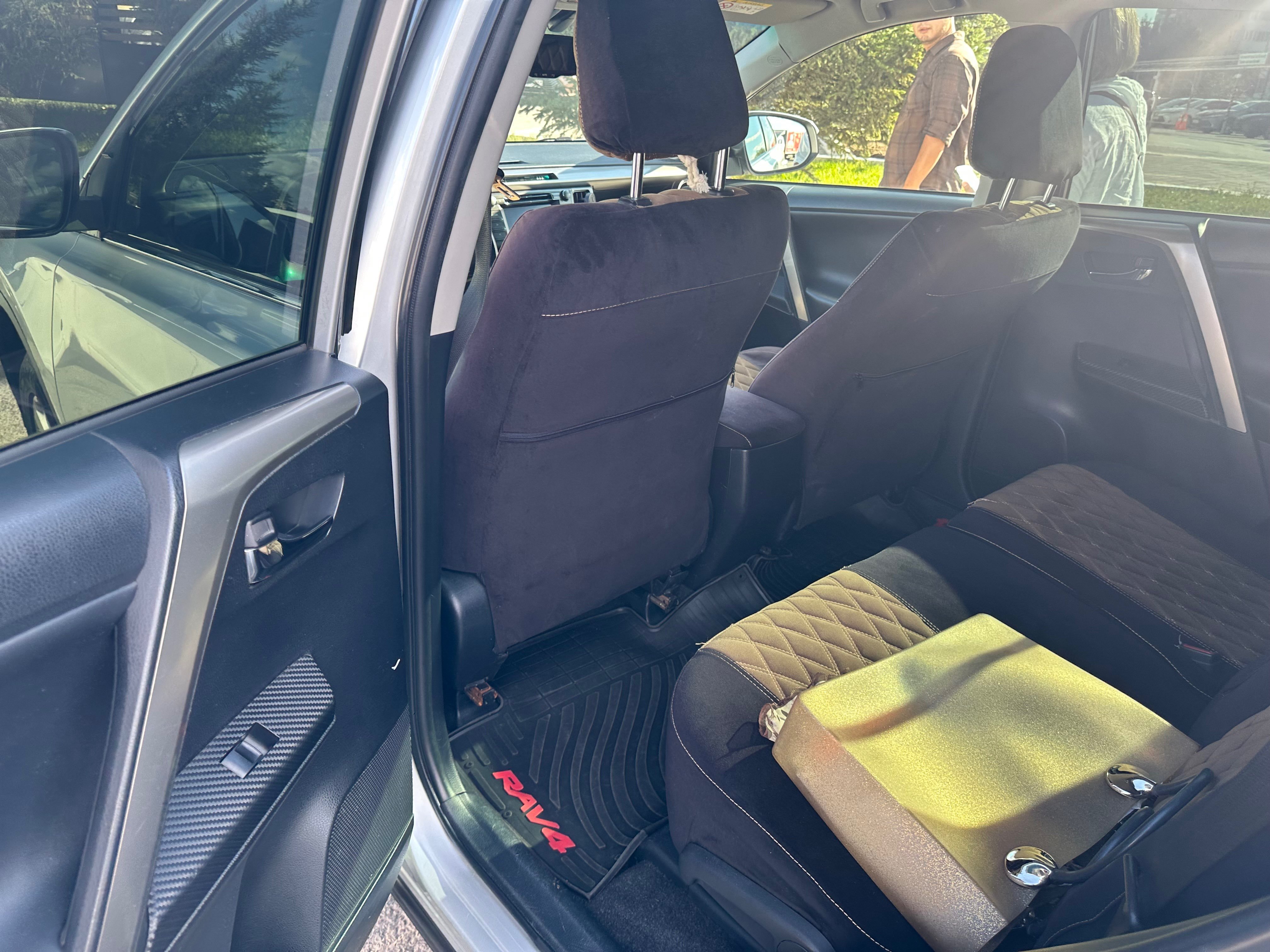 Toyota RAV4 2015