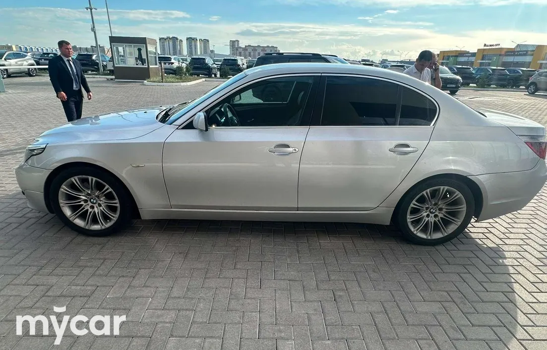 BMW 5 серия 2009
