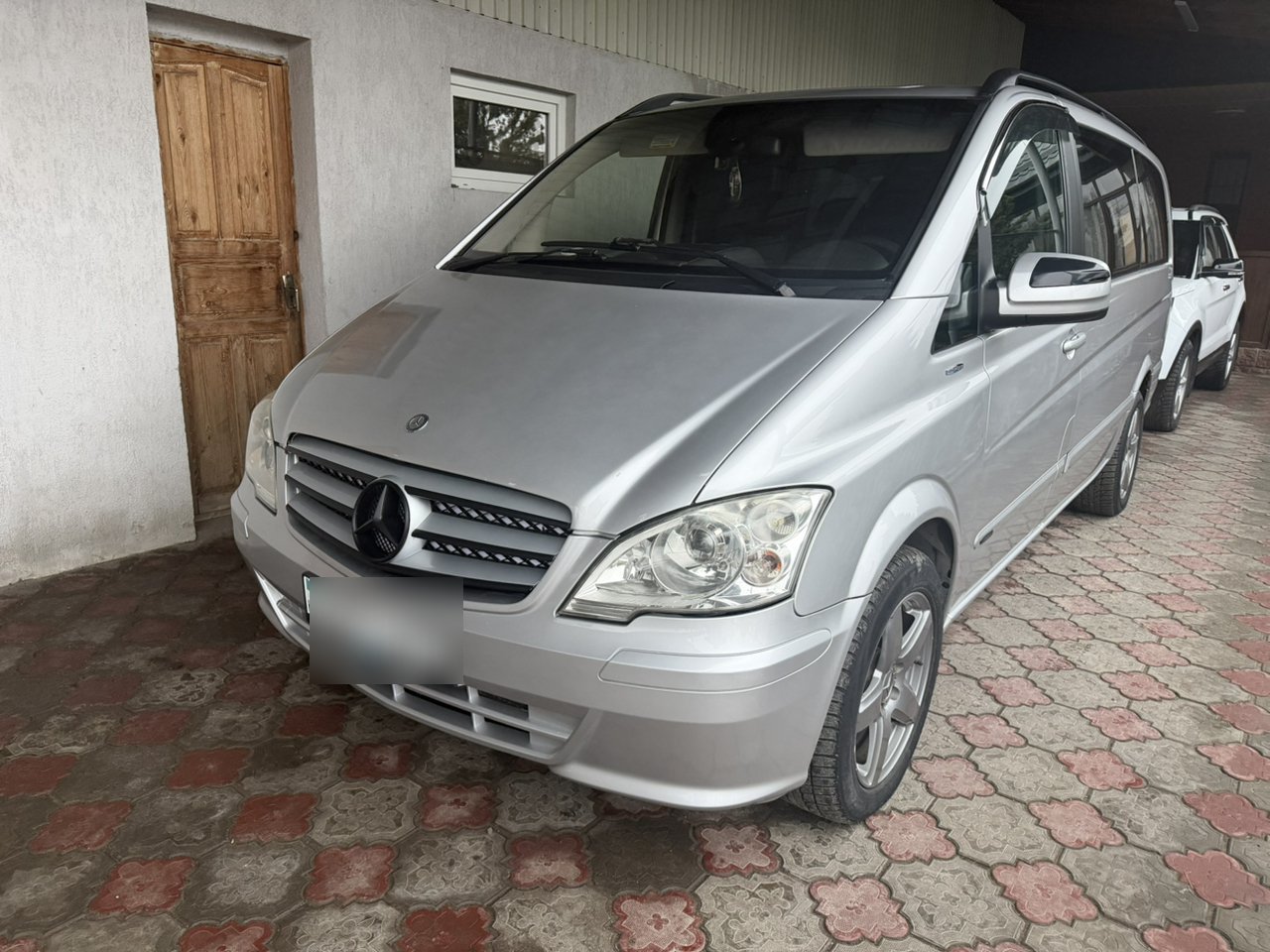 Mercedes-Benz Viano 2010