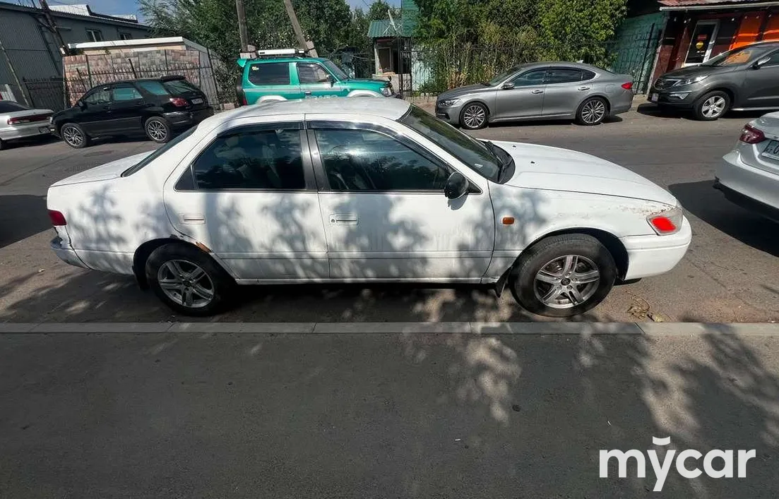 Toyota Camry 1999