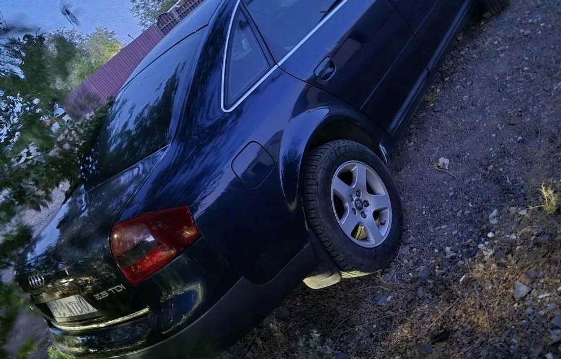 Audi A6 2000