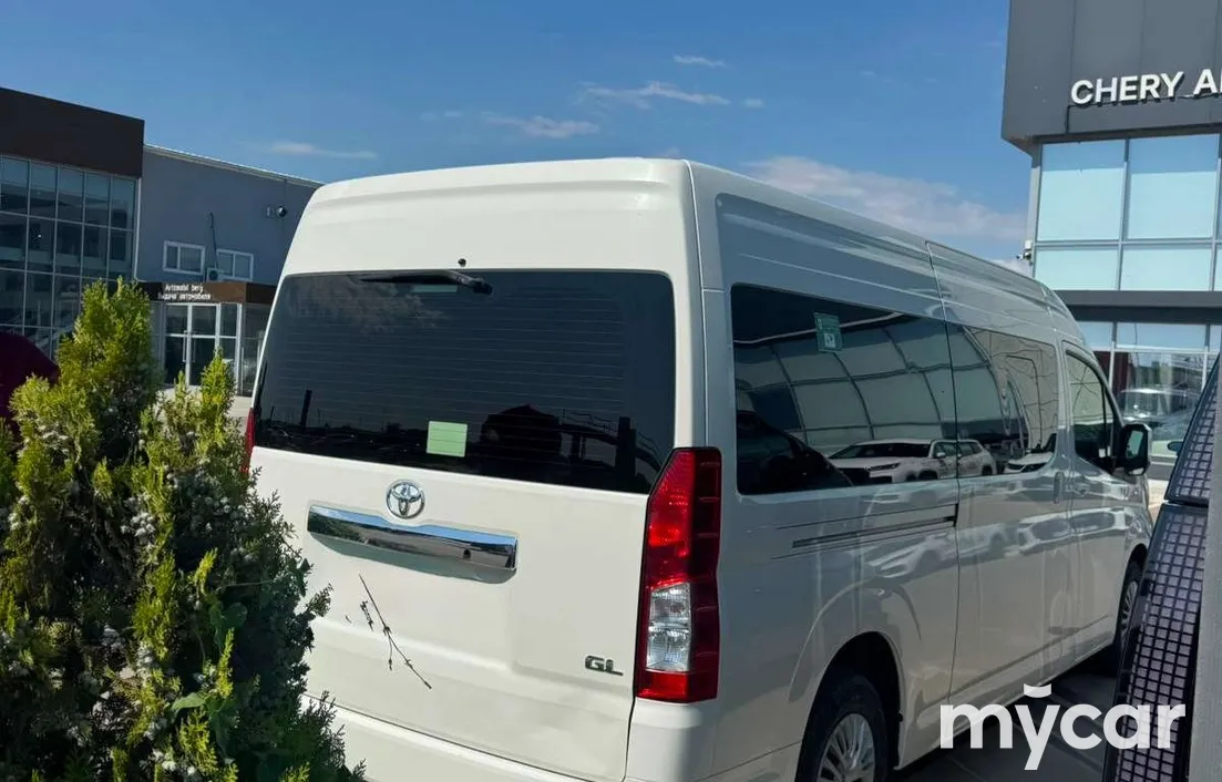 Toyota Hiace 2020