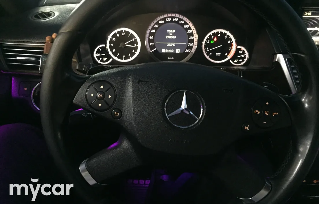 Mercedes-Benz E-Класс 2011