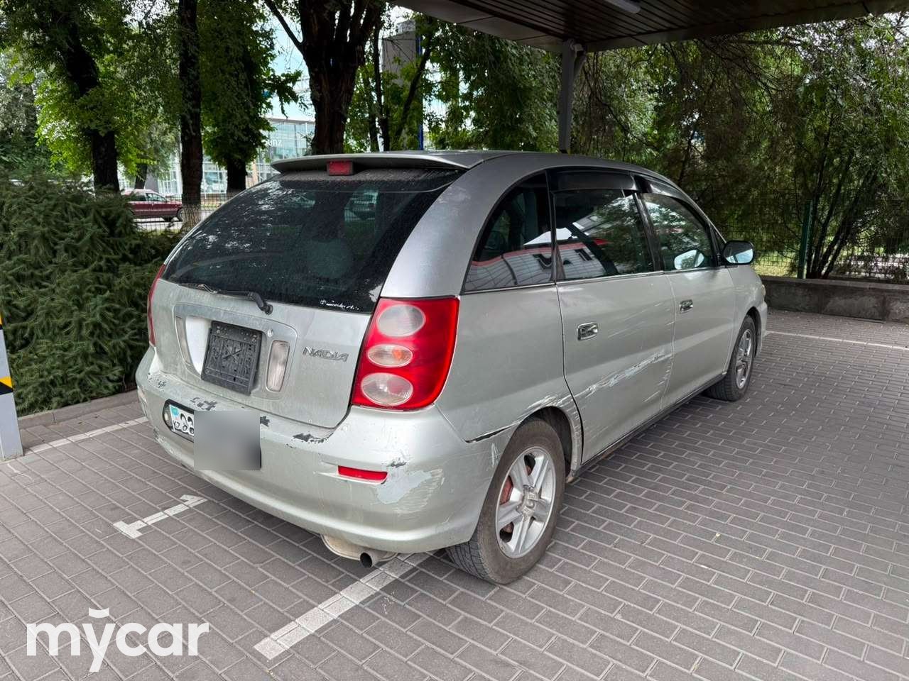 Toyota Nadia 1998