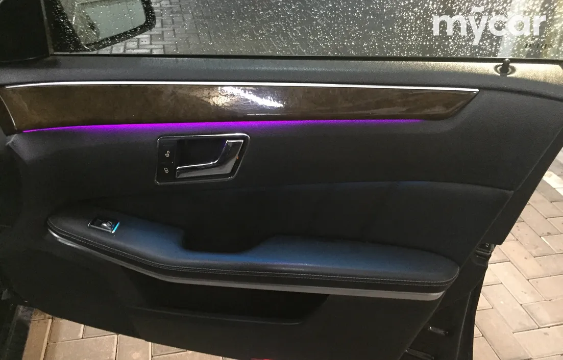 Mercedes-Benz E-Класс 2011