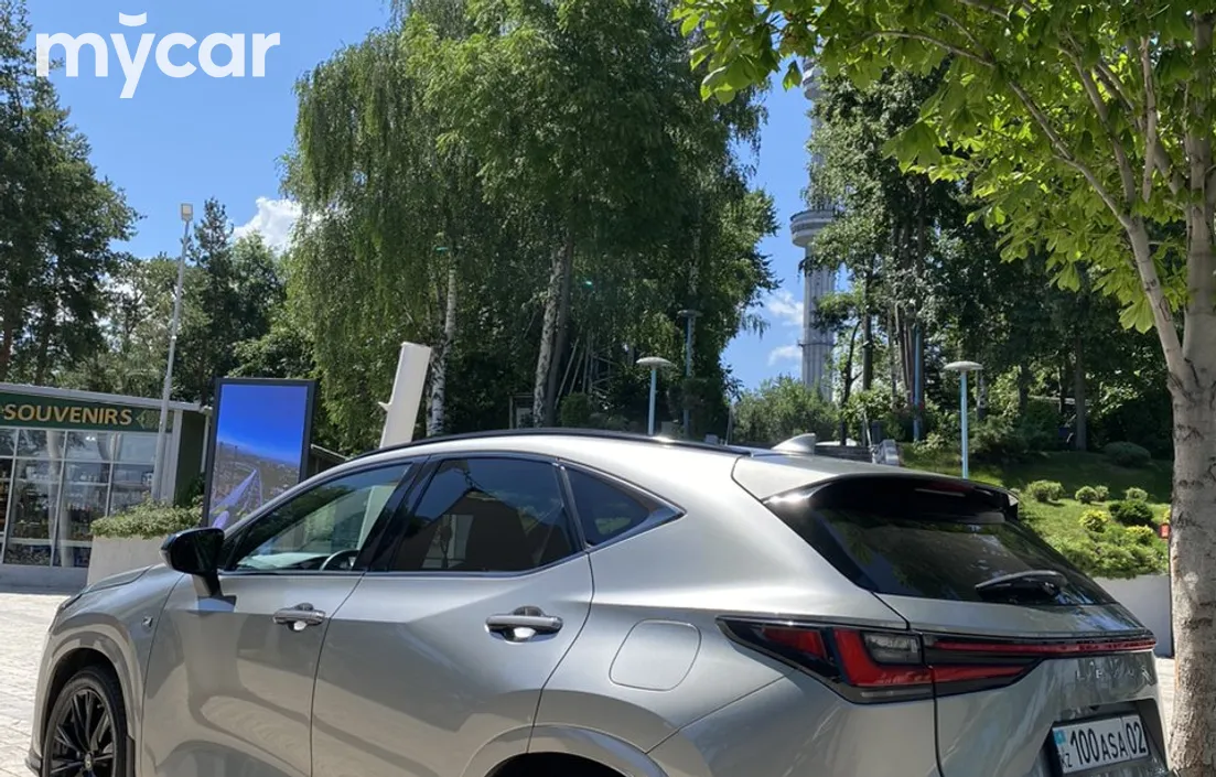Lexus NX 2022