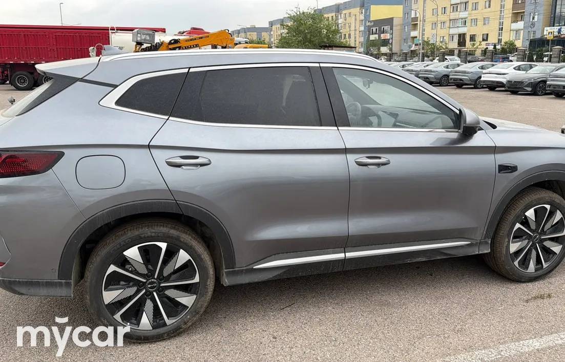 BYD Song Plus DM-i 2025