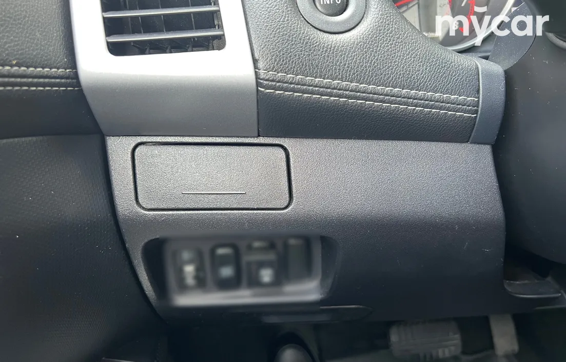 Mitsubishi Outlander 2010