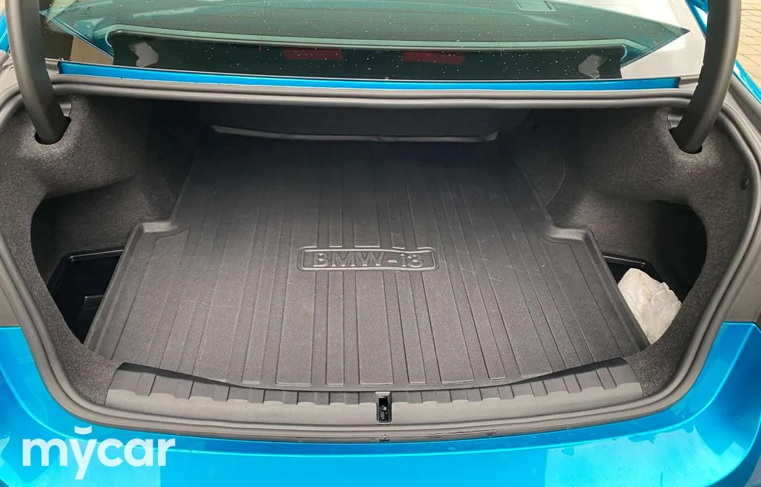 BMW i3 2023