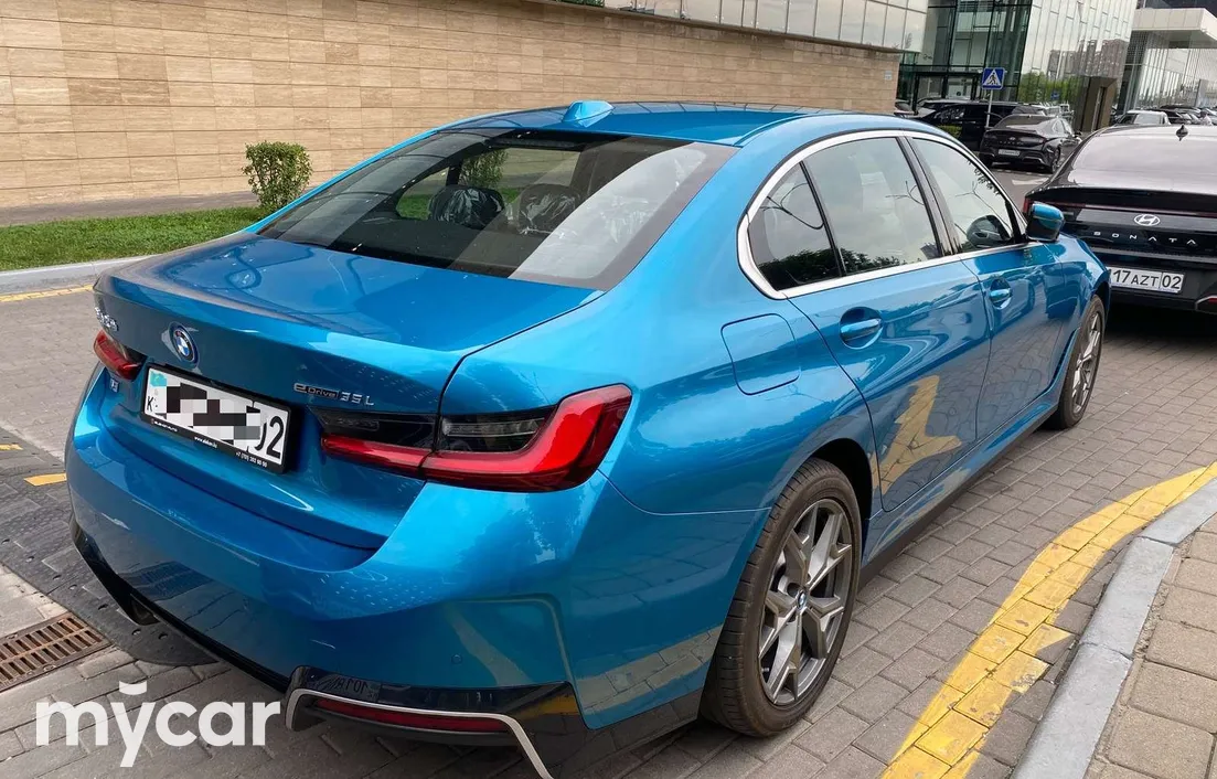 BMW i3 2023