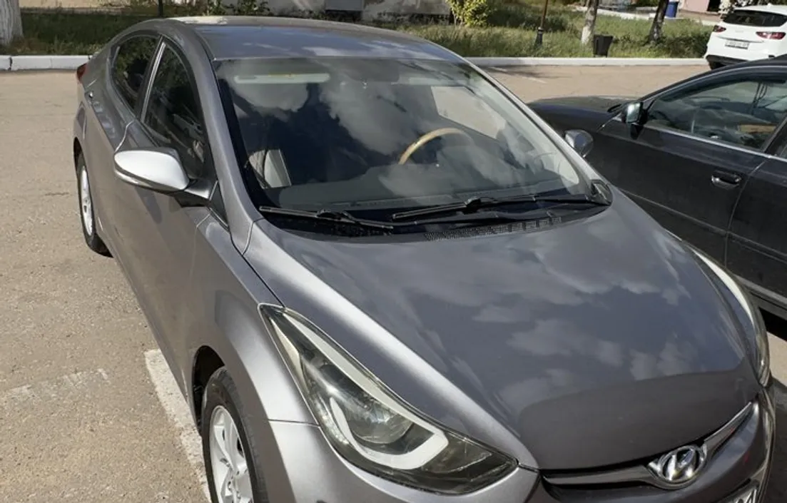 Hyundai Elantra 2014