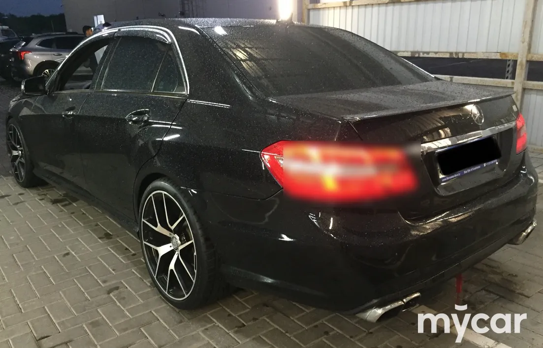 Mercedes-Benz E-Класс 2011