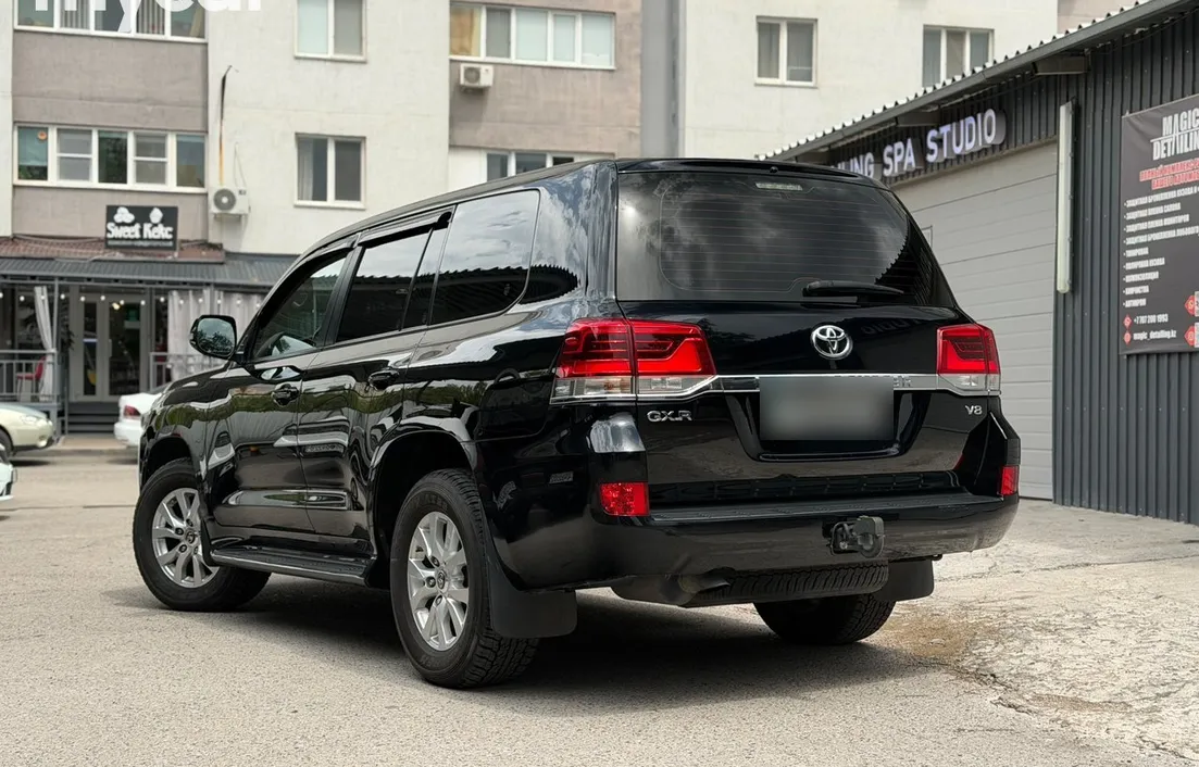 Toyota Land Cruiser 2020