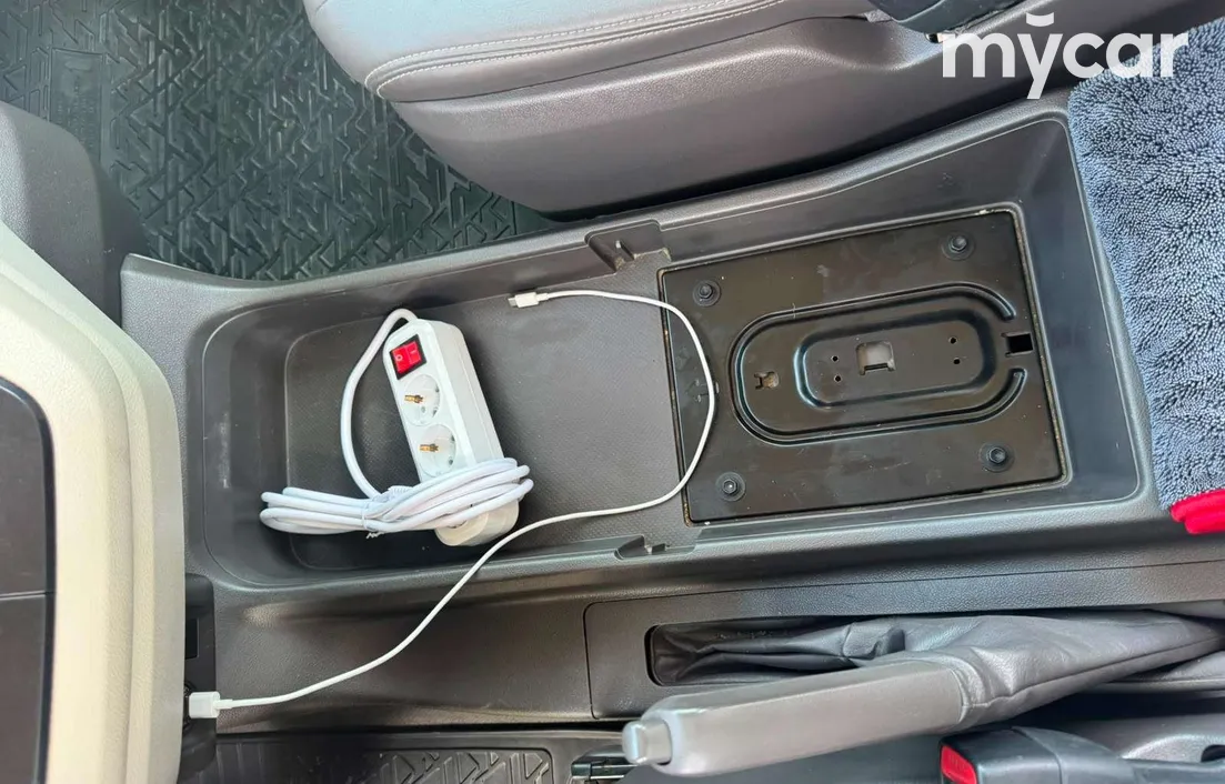 Toyota Hiace 2020