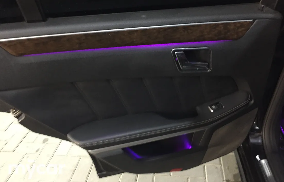 Mercedes-Benz E-Класс 2011
