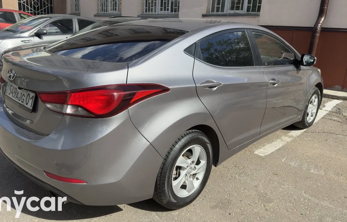 Hyundai Elantra 2014
